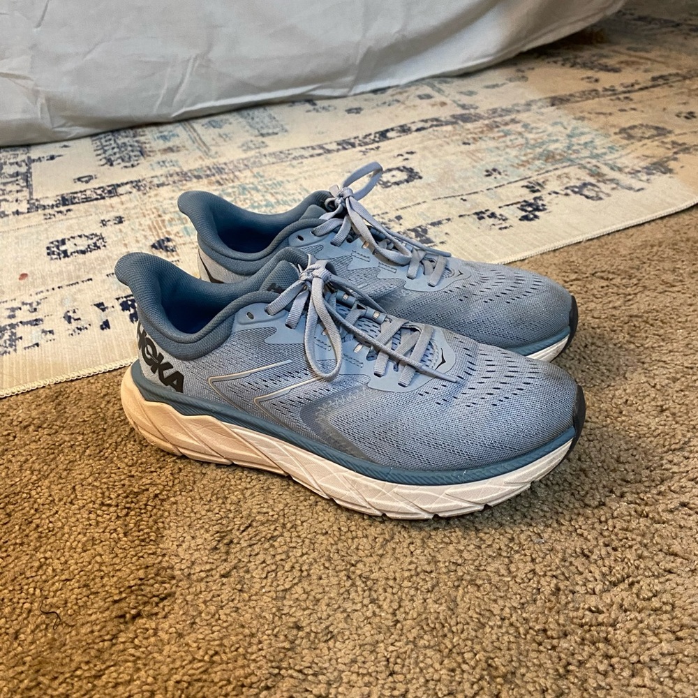 Women’s Hokas Sz. 8.5